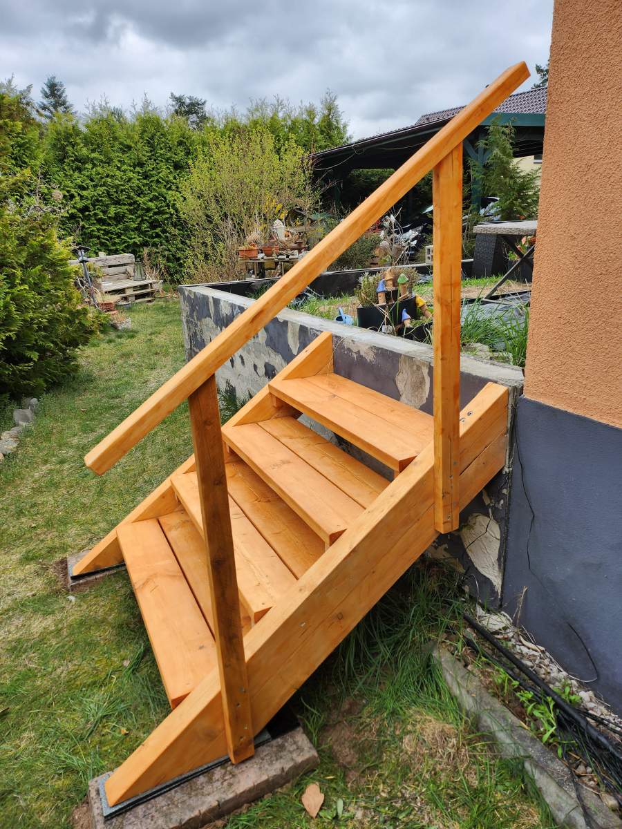 Sonstige Holzbau-Projekte: Treppe Sandkrug, Pavillon Strausberg, Zwischendecke Eberswalde